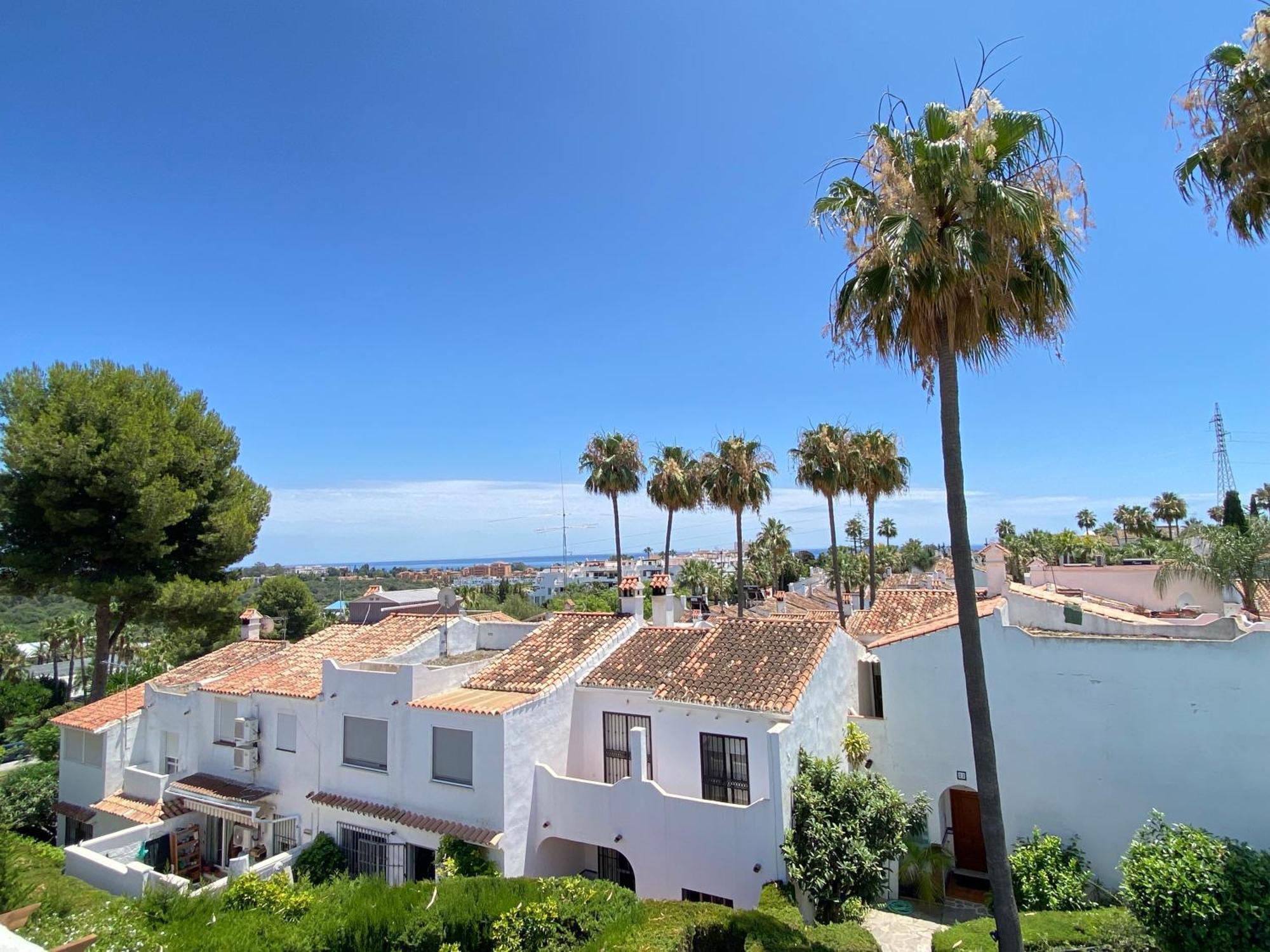 Villa Townhouse W/Sea View & Garden Estepona Esterno foto